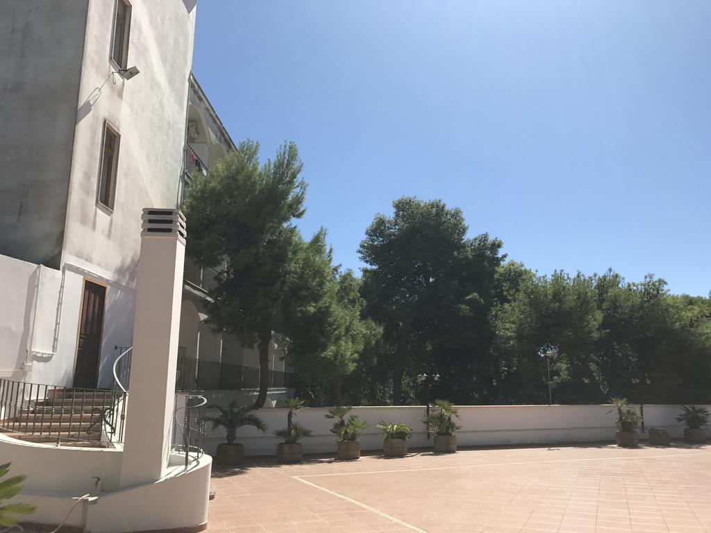 Eden Park Hotel Marina Di Pulsano Exterior photo
